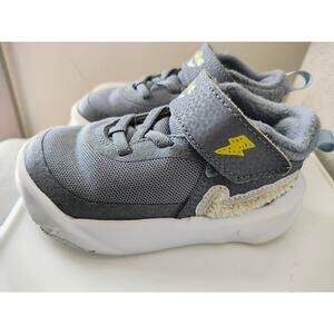 Nike Team Hustle D10 SE TD Dream Toddler Shoes